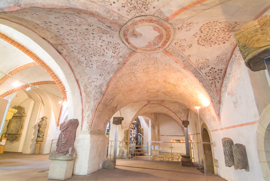 Erdgeschoss des Dom-Museums mit Wandmalereien, Foto: Rita Stumper Erdgeschoss des Dom-Museums mit Wandmalereien