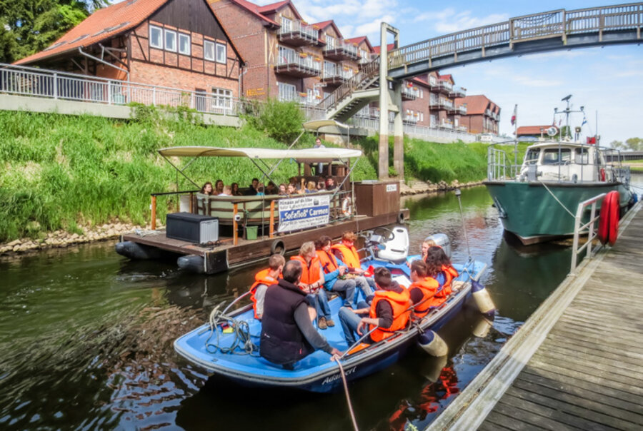 Sofafloß "Carmen", Foto: Das Alte Zollhaus Hitzacker Sofafloß "Carmen"